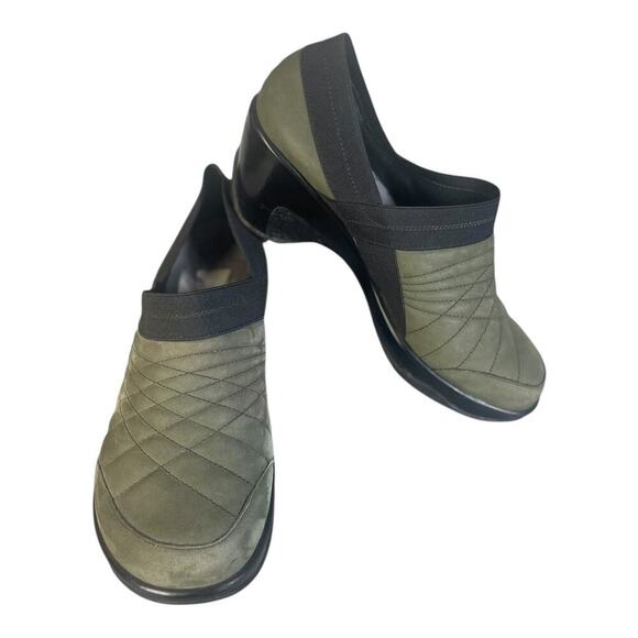 J-41 Adventure On Women’s Green Quilted Clogs Size-41 (10) - Picture 2 of 9